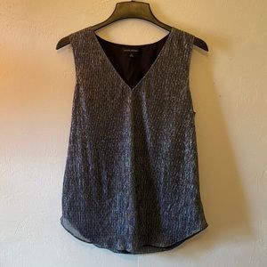 *SOLD* Banana Republic Festive Top Size M